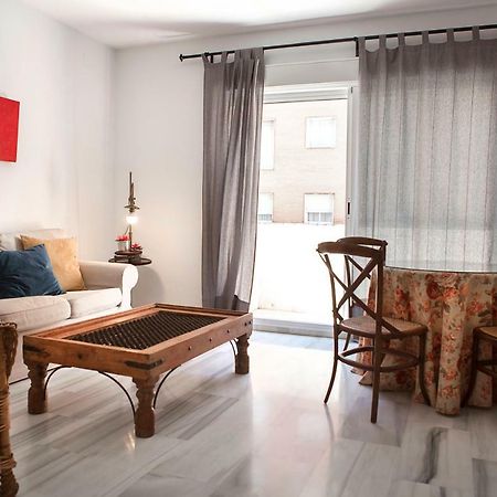 Apartamento Buhaira Севиля Екстериор снимка