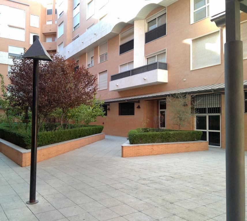Apartamento Buhaira Севиля Екстериор снимка