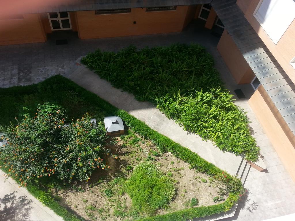 Apartamento Buhaira Севиля Екстериор снимка