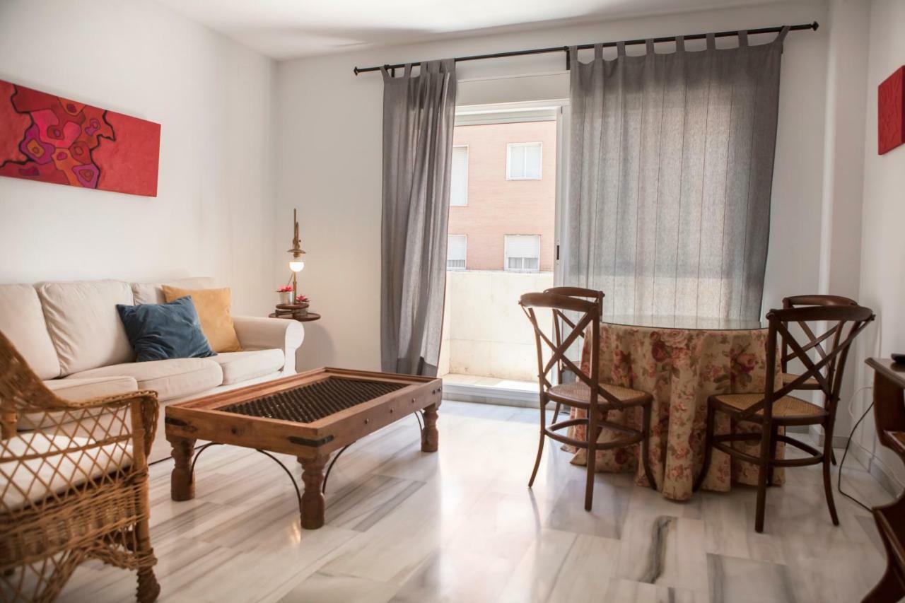 Apartamento Buhaira Севиля Екстериор снимка
